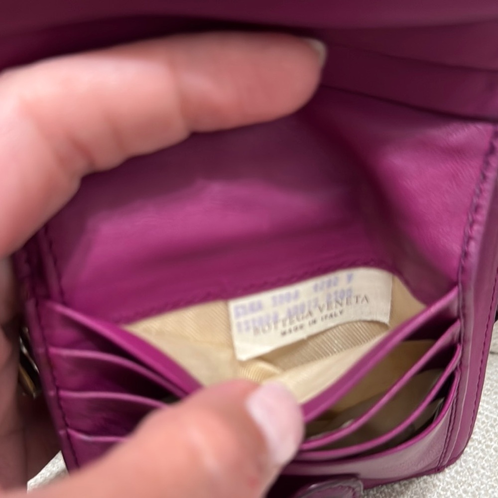 *RARE* Purple Bottega Vaneta Leather Wallet - Picture 10 of 10